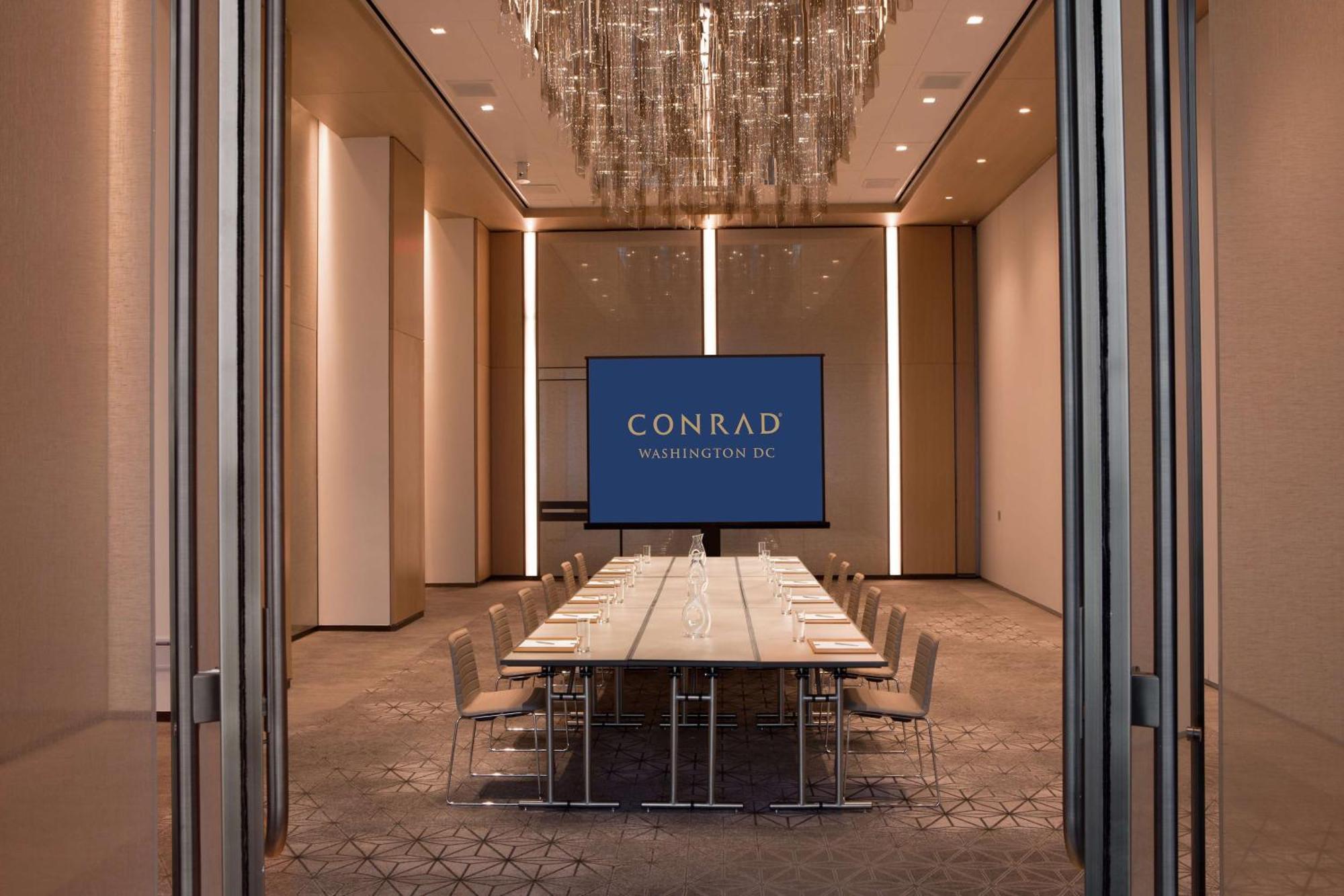 Conrad Dc Hotel 5*