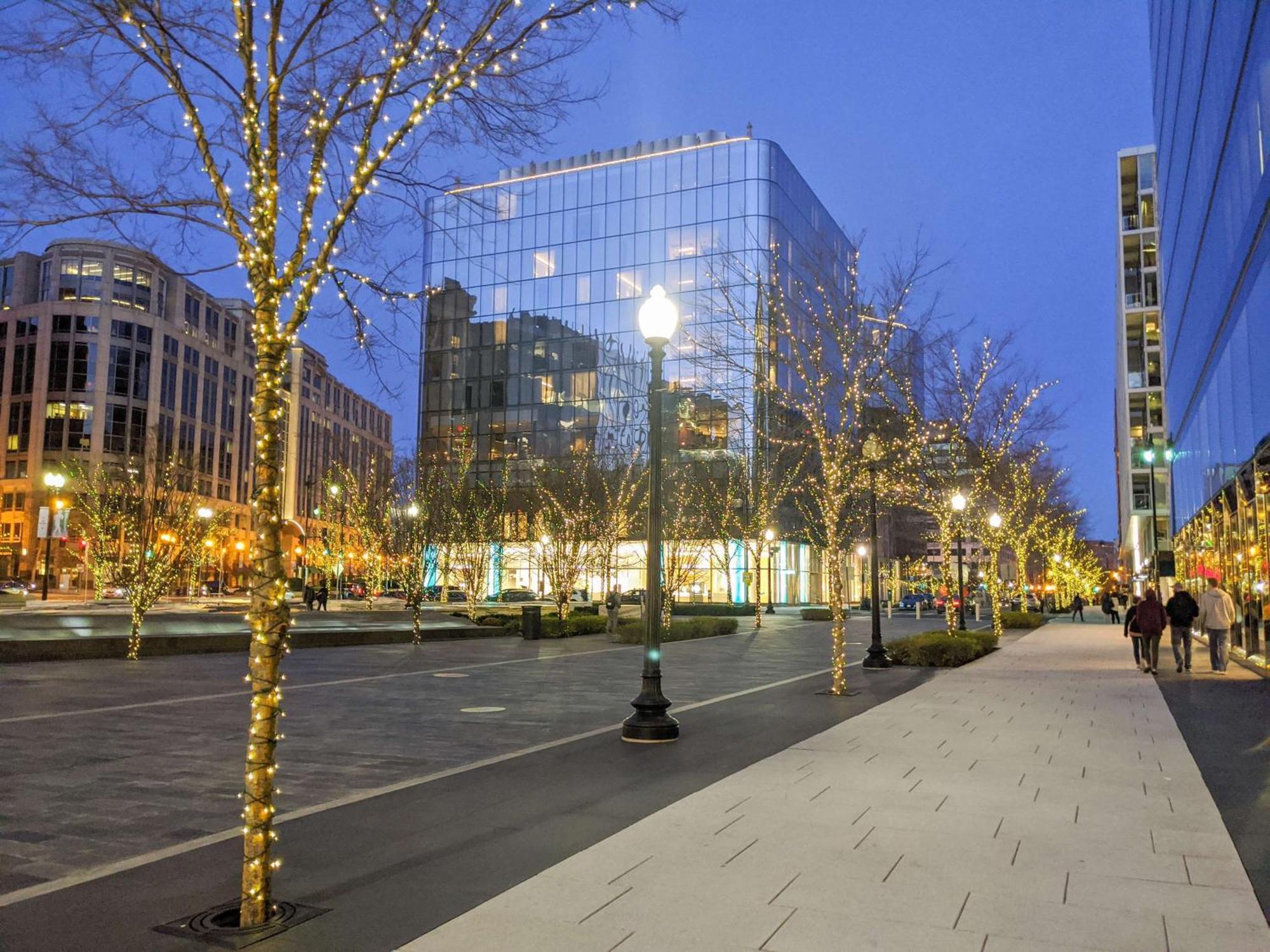 Conrad Dc 5* Washington